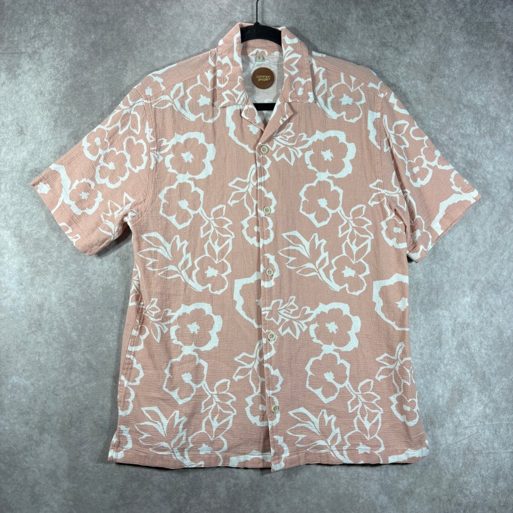 Common People Camp Shirt Men Small Pink Floral Hawaiian Button Down Cotton Short